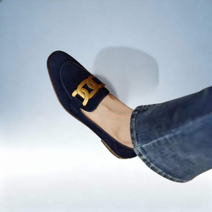 BÁRBARA — Sapatos Rasos com Fivela Metálica | Elegância Atemporal