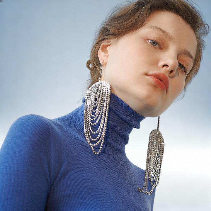 ELISA — Brincos Vintage Strass com Franjas | Charme Clássico