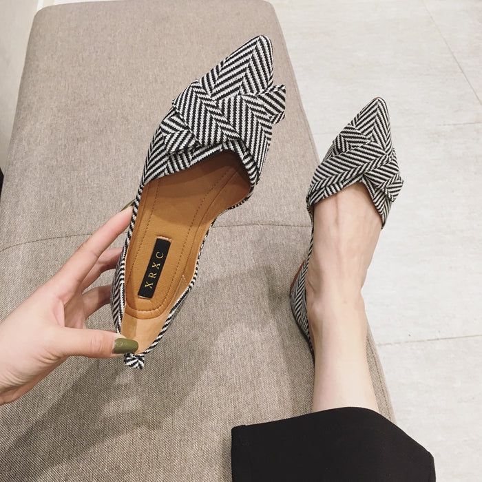 Breathable Women's Flats with Pointed Toe Design