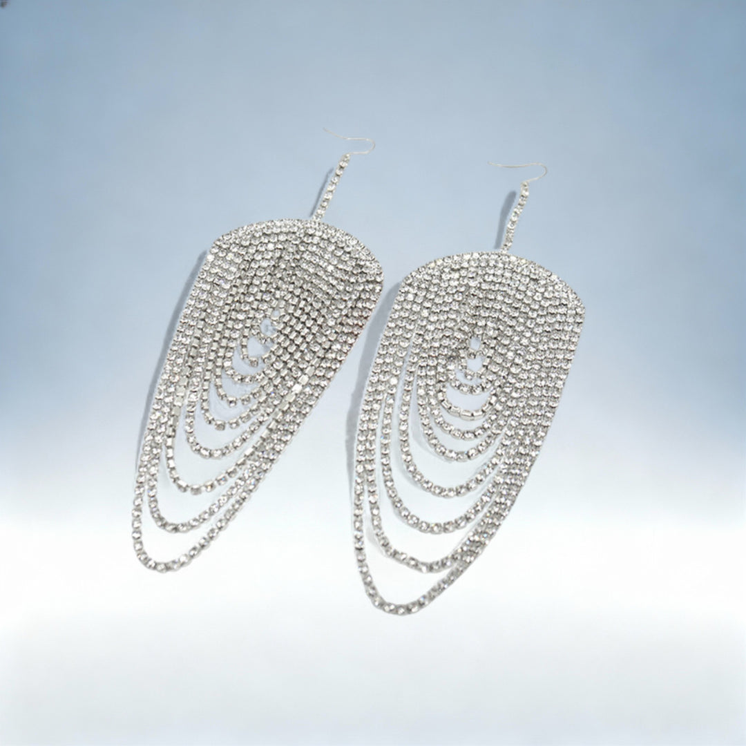 ELISA — Brincos Vintage Strass com Franjas | Charme Clássico