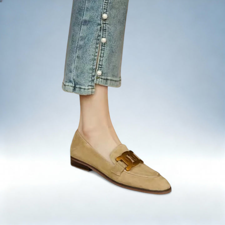 BÁRBARA — Sapatos Rasos com Fivela Metálica | Elegância Atemporal