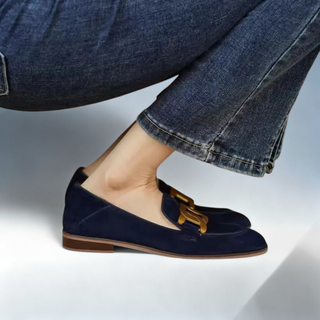 BÁRBARA — Sapatos Rasos com Fivela Metálica | Elegância Atemporal